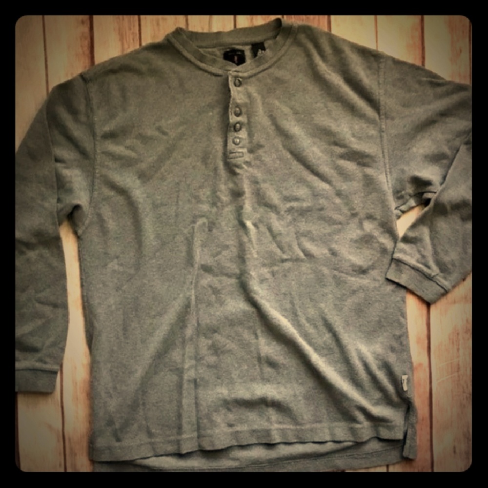 Levis thermal Henley